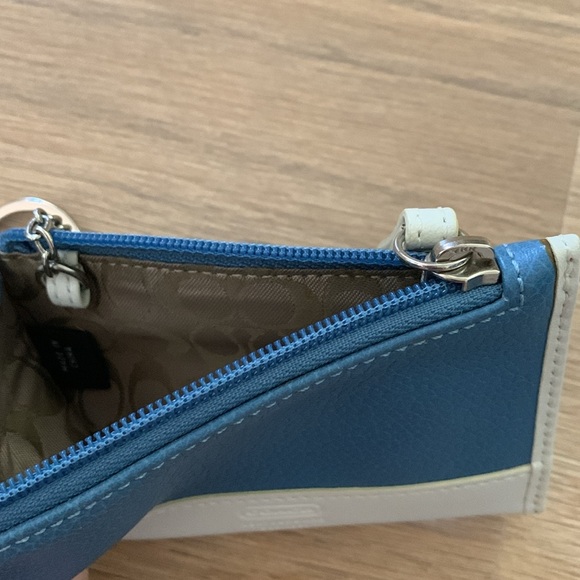 Coach Wallet - Picture 3 of 3